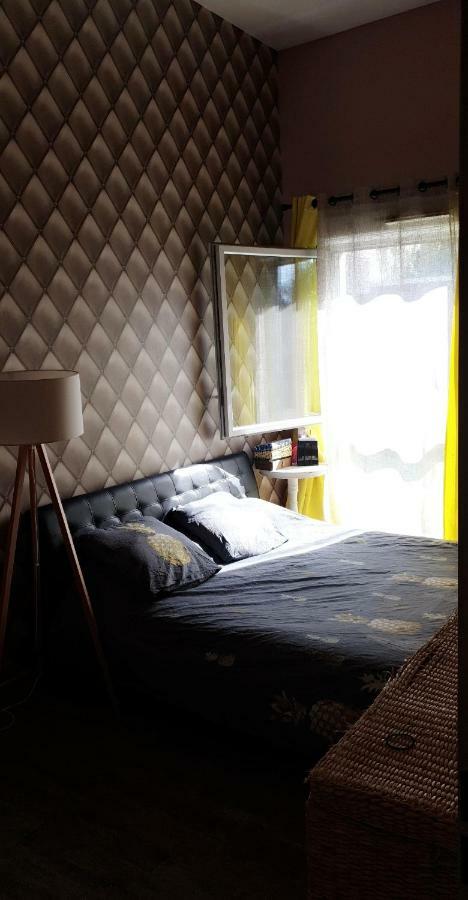 Chambre Avec Salle De Bain Privee Valenton Exterior photo