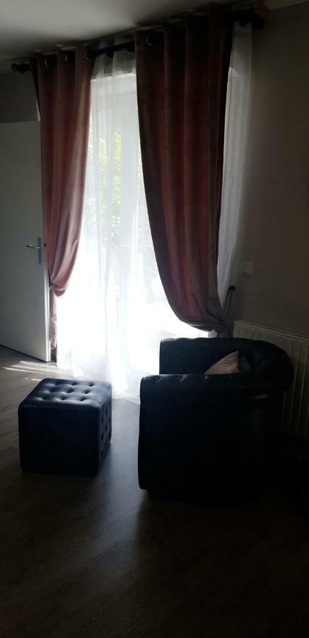 Chambre Avec Salle De Bain Privee Valenton Exterior photo